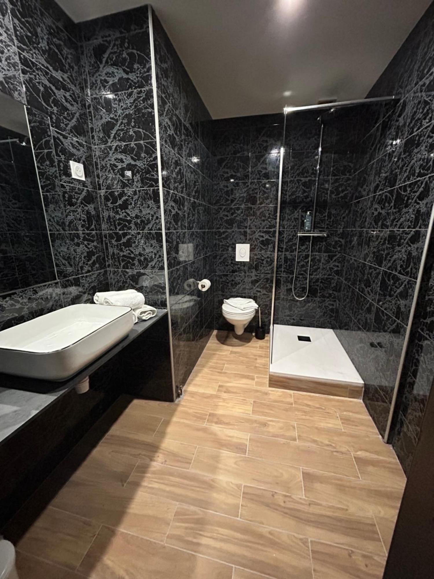 Hotel Le Gambetta Bergerac Esterno foto